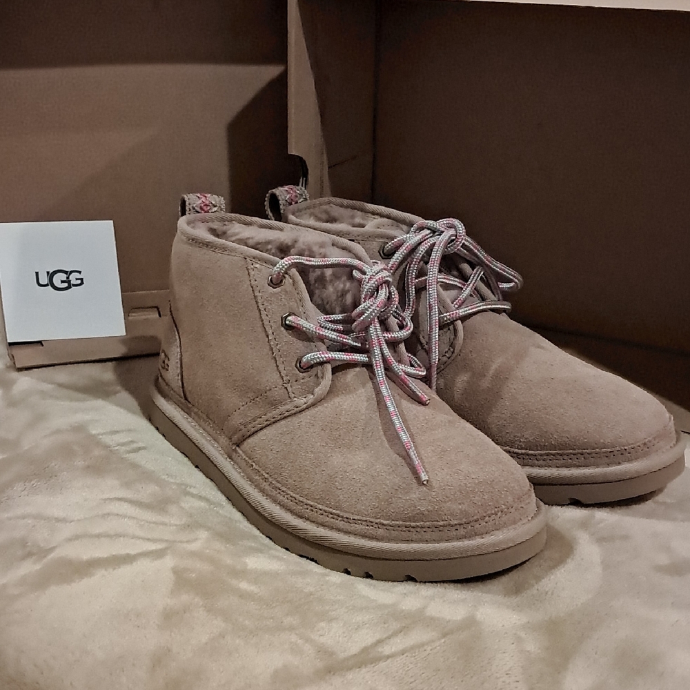 UGG Chestnut Lace-Up Boots